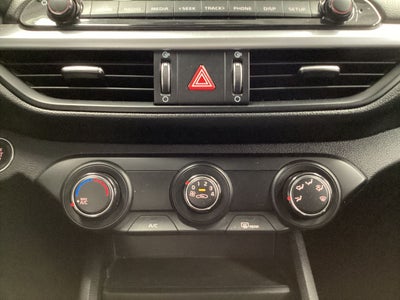 2022 Kia Forte 2.0 LX At