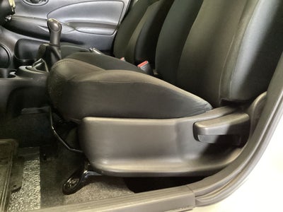 2024 Nissan V-Drive 1.6 A/C Mt