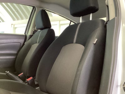 2025 Nissan V-Drive 1.6 A/C Mt