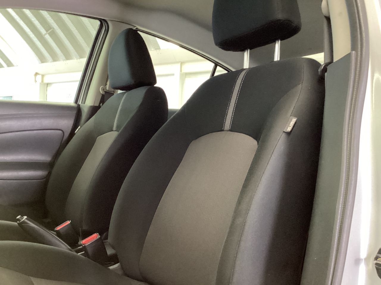 2025 Nissan V-Drive 1.6 A/C Mt