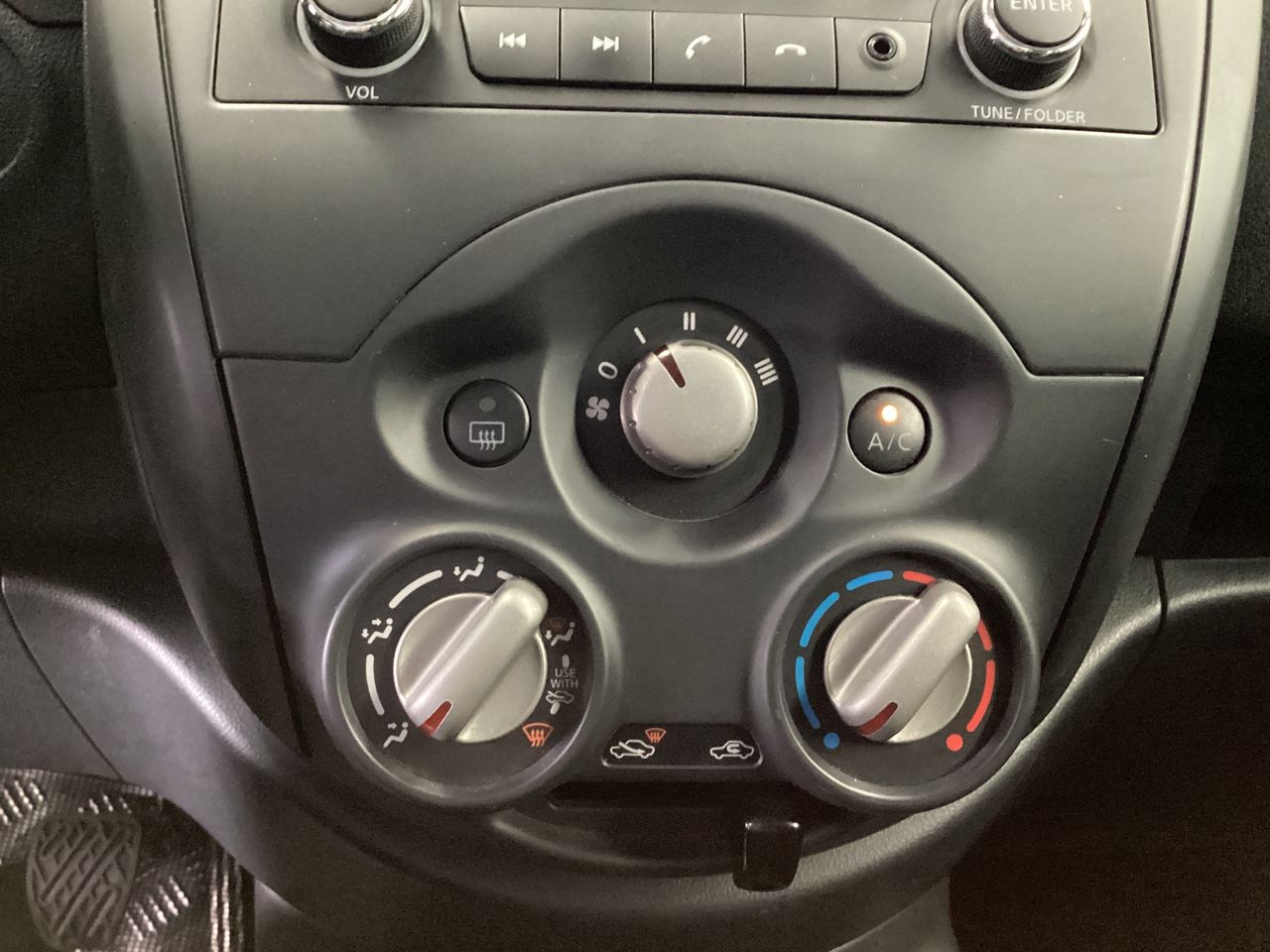 2025 Nissan V-Drive 1.6 A/C Mt