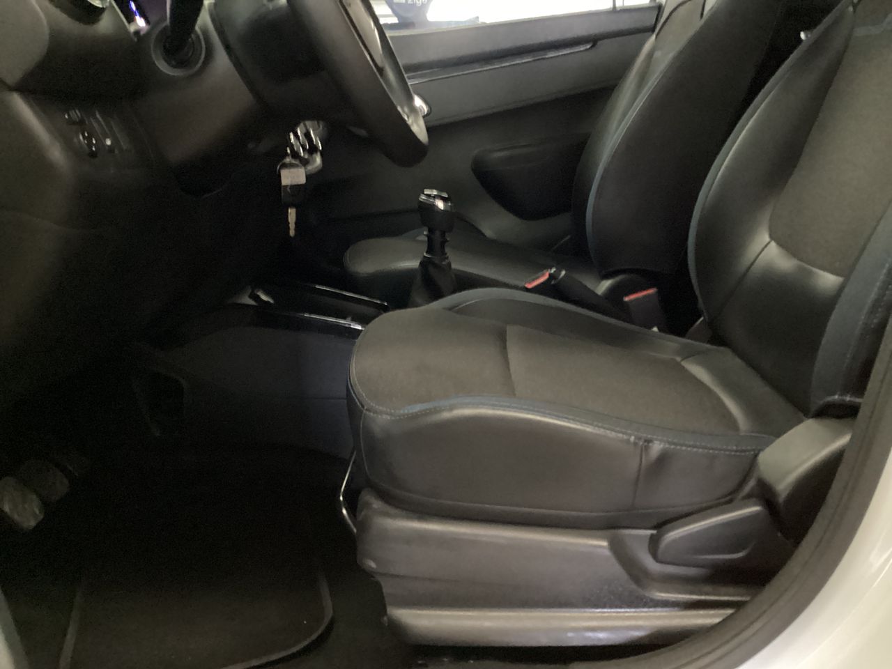 2024 Renault Kwid 1.0 Iconic Mt