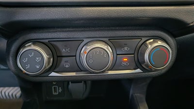 2024 Nissan Versa 1.6 Sense At