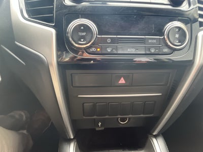 2020 Mitsubishi L200 2.4 Glx Cabina Doble 4x2 Mt