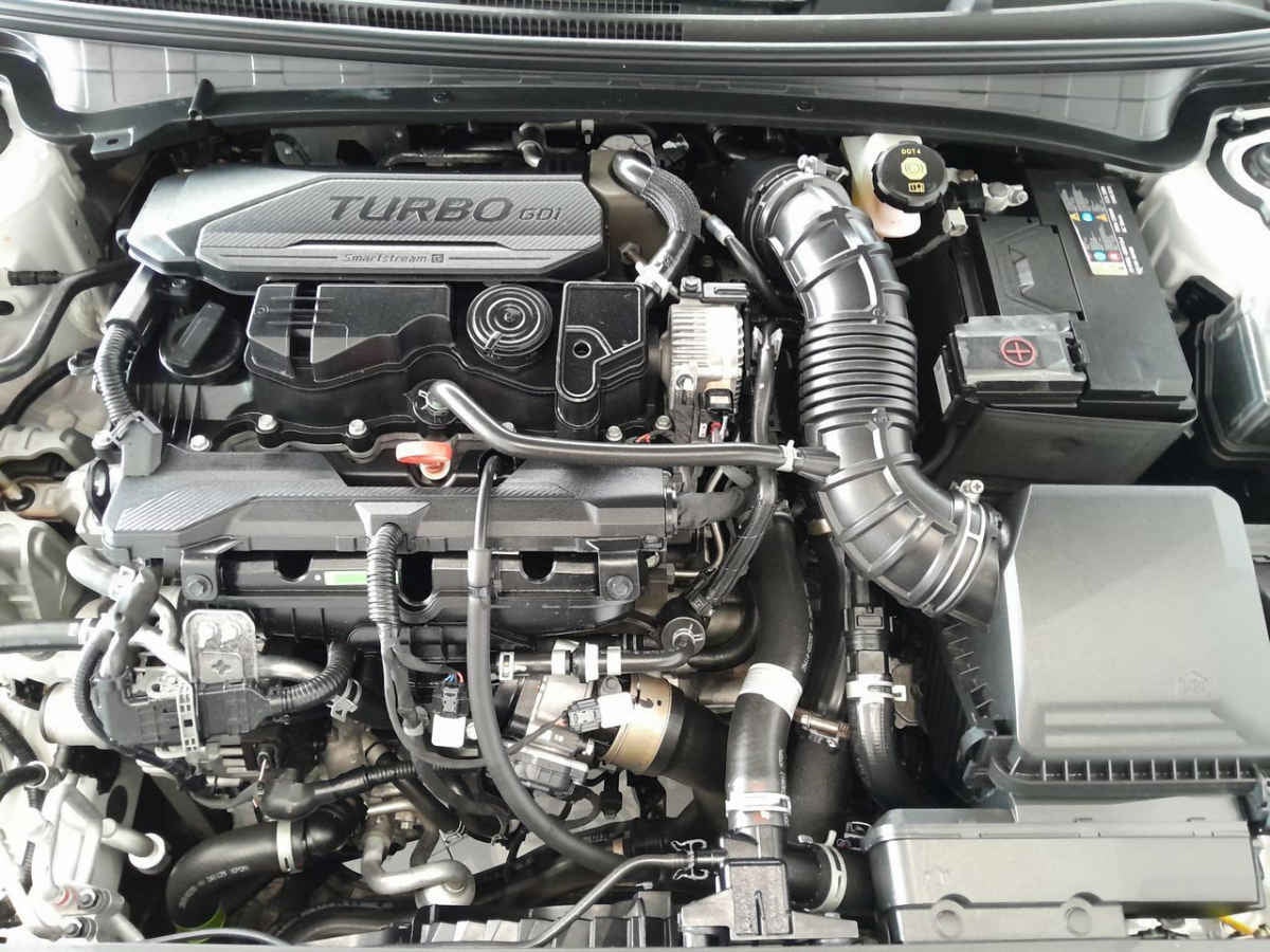 2026 Kia K4 5p GT Line Turbo L4/1.6 Aut