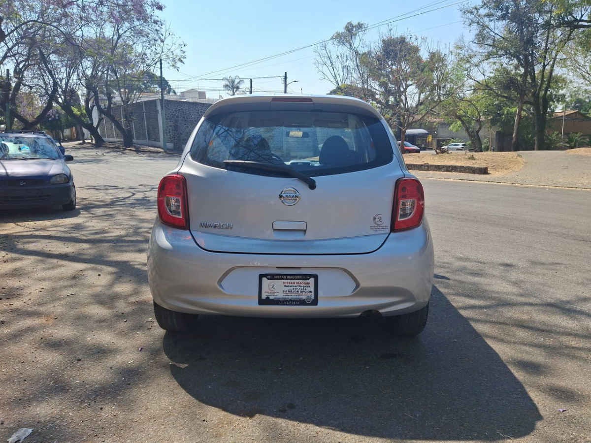 2020 Nissan March 5p Advance L4/1.6 Man