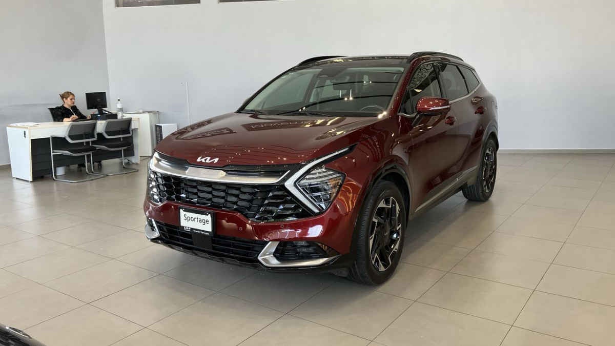 2025 Kia Sportage 5p SXL L4/2.5 Aut