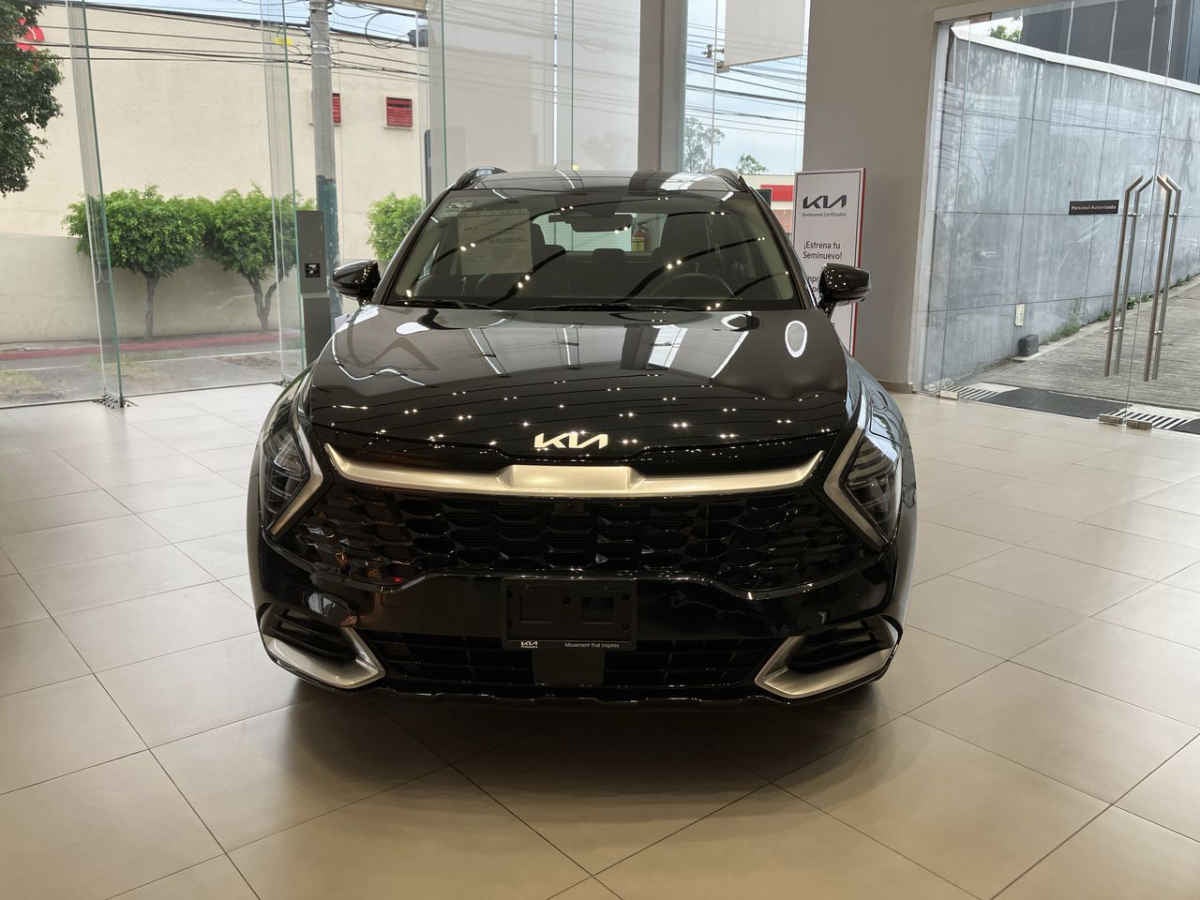 2025 Kia Sportage 5p SXL L4/2.5 Aut